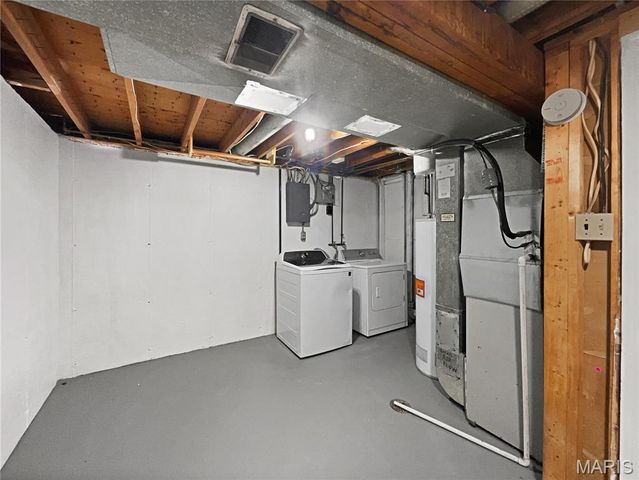 6 S Boxwood Lane, O'fallon, MO 63366