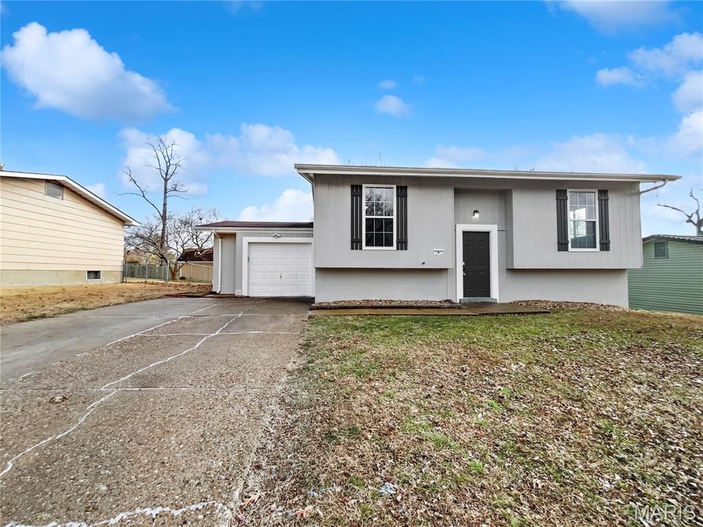 6 S Boxwood Lane, O'fallon, MO 63366