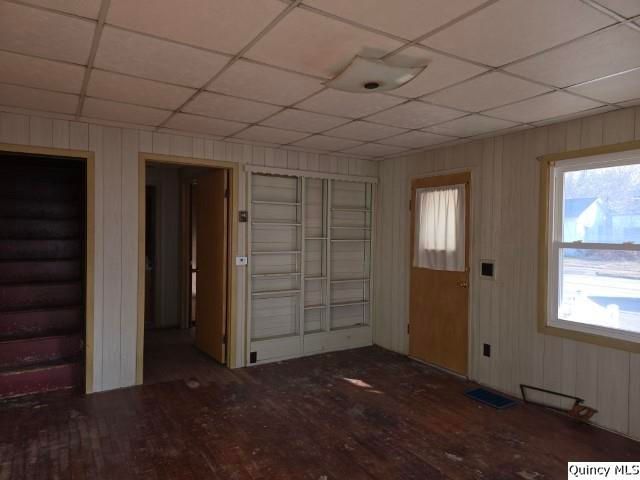 81 W 3rd Street, Dallas City, IL 62330