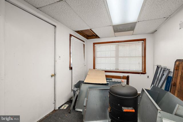 803 DEL GROVE AVE, Newark, DE 19713