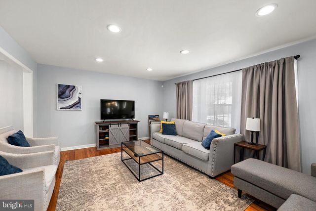 803 DEL GROVE AVE, Newark, DE 19713