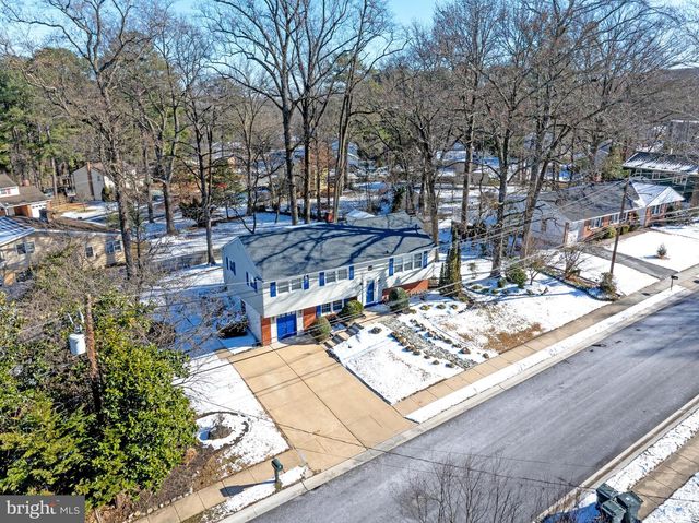 803 DEL GROVE AVE, Newark, DE 19713