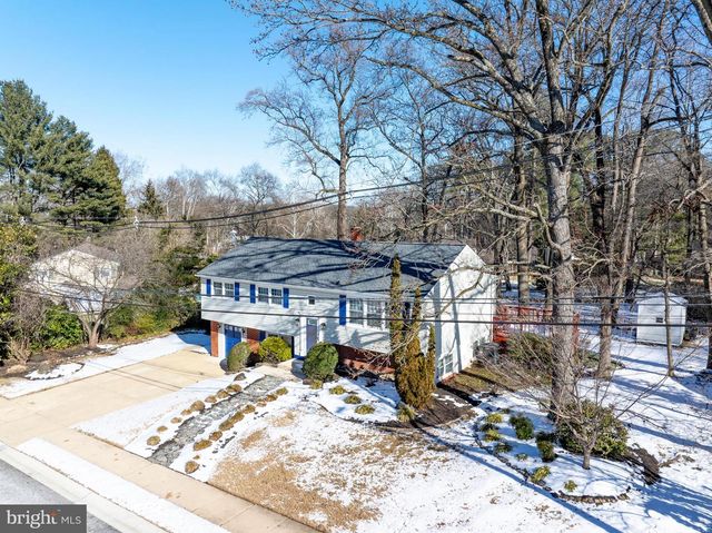 803 DEL GROVE AVE, Newark, DE 19713