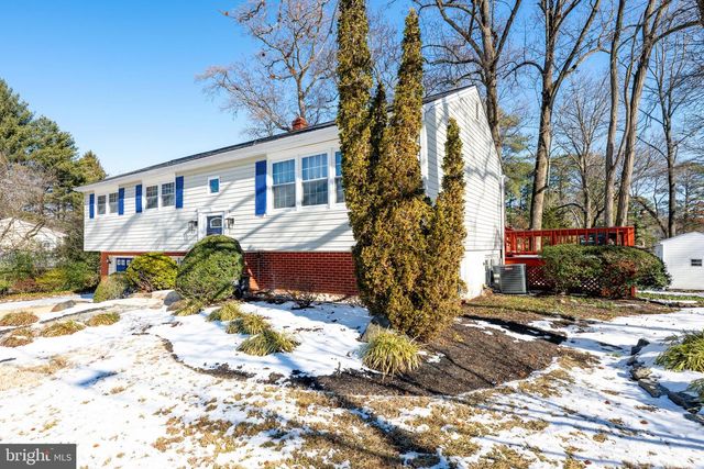 803 DEL GROVE AVE, Newark, DE 19713