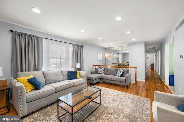 803 DEL GROVE AVE, Newark, DE 19713