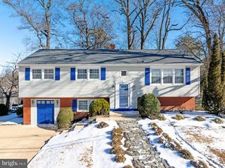 803 DEL GROVE AVE, Newark, DE 19713