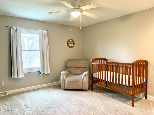 888 Sandalwood Road, Perrysburg, OH 43551