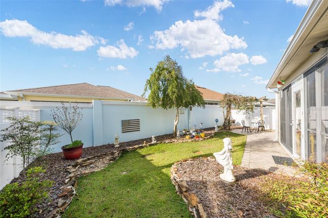 626 REEVESVILLE LANE, The Villages, FL 32162