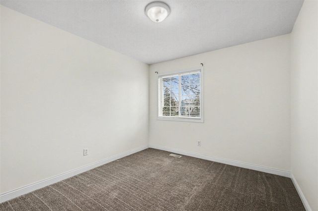 3589 Meadow Grove Drive, Kentwood, MI 49512