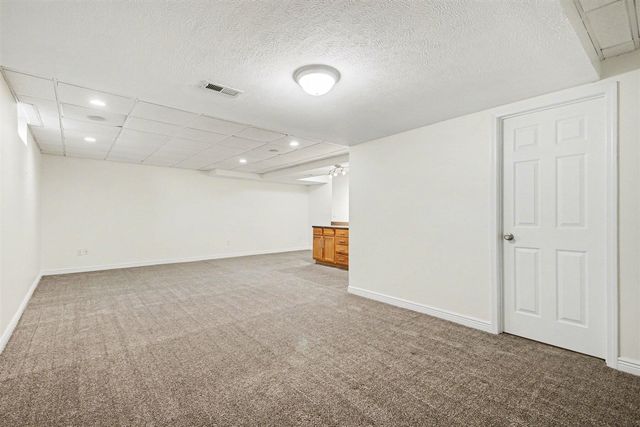 3589 Meadow Grove Drive, Kentwood, MI 49512