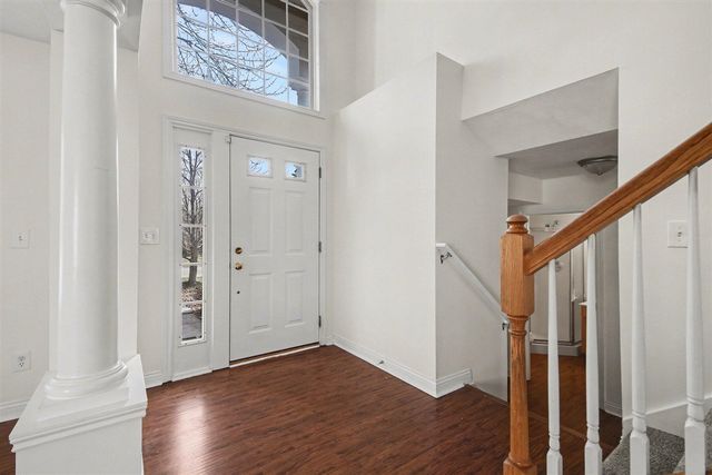 3589 Meadow Grove Drive, Kentwood, MI 49512