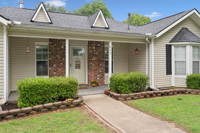 602 N 21st Street, Grove, OK 74344
