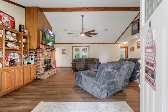 602 N 21st Street, Grove, OK 74344