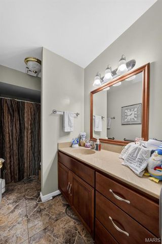 5241 Brass Lantern Place, Mehlville, MO 63128