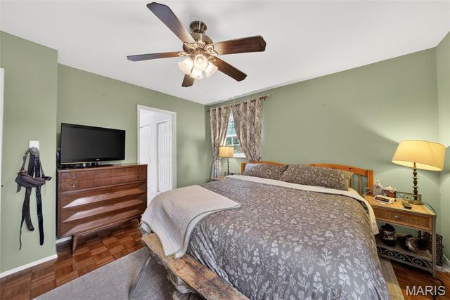 5241 Brass Lantern Place, Mehlville, MO 63128