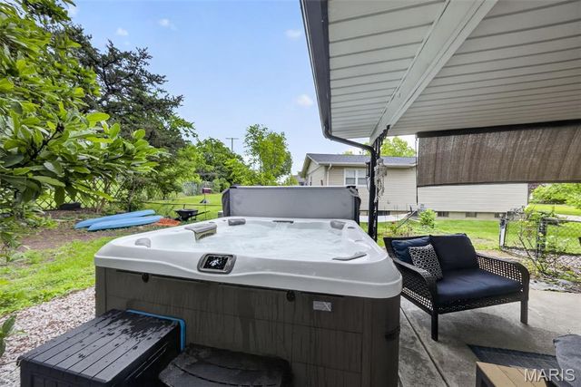 5241 Brass Lantern Place, Mehlville, MO 63128