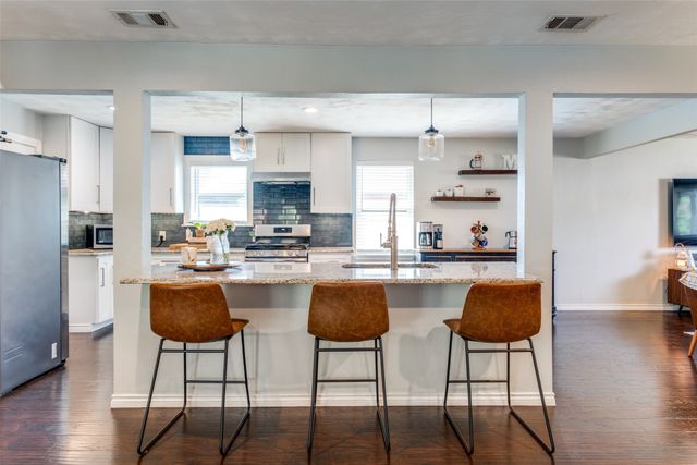 8450 Sweetwater Drive, Dallas, TX 75228