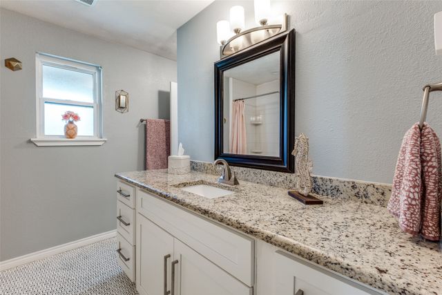 8450 Sweetwater Drive, Dallas, TX 75228