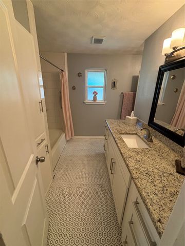 8450 Sweetwater Drive, Dallas, TX 75228