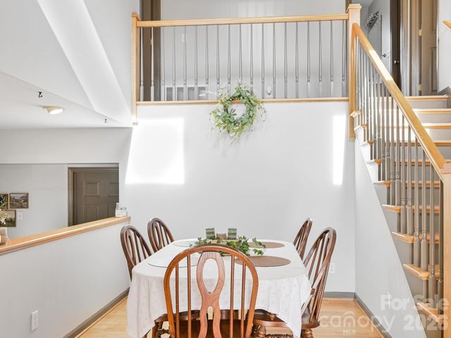 993 Old Marshall Highway, Asheville, NC 28804