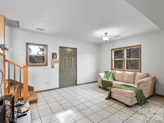 993 Old Marshall Highway, Asheville, NC 28804