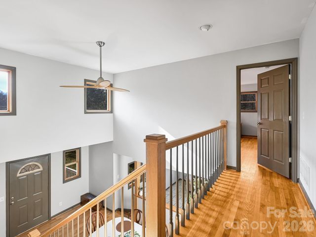 993 Old Marshall Highway, Asheville, NC 28804