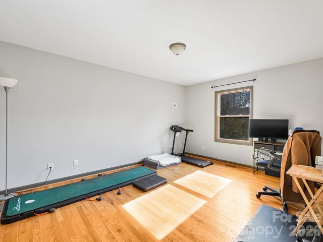 993 Old Marshall Highway, Asheville, NC 28804