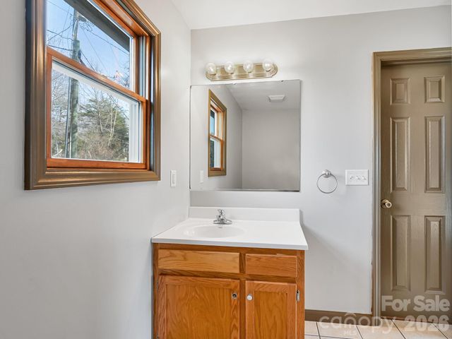 993 Old Marshall Highway, Asheville, NC 28804