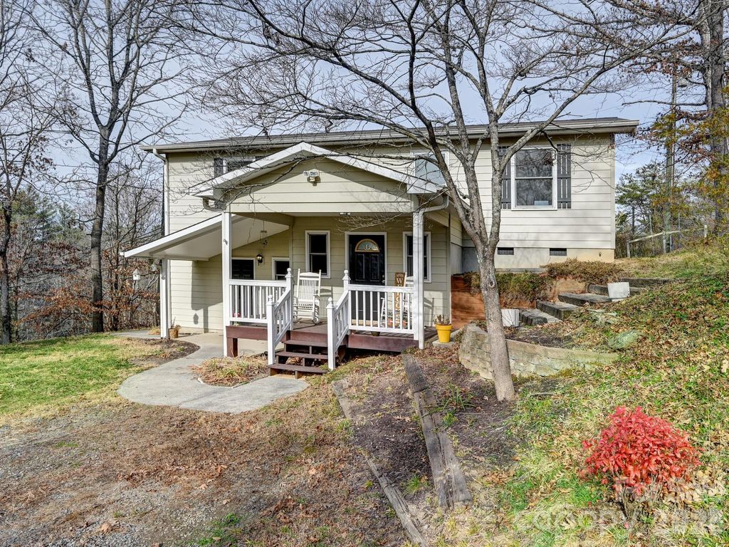 993 Old Marshall Highway, Asheville, NC 28804