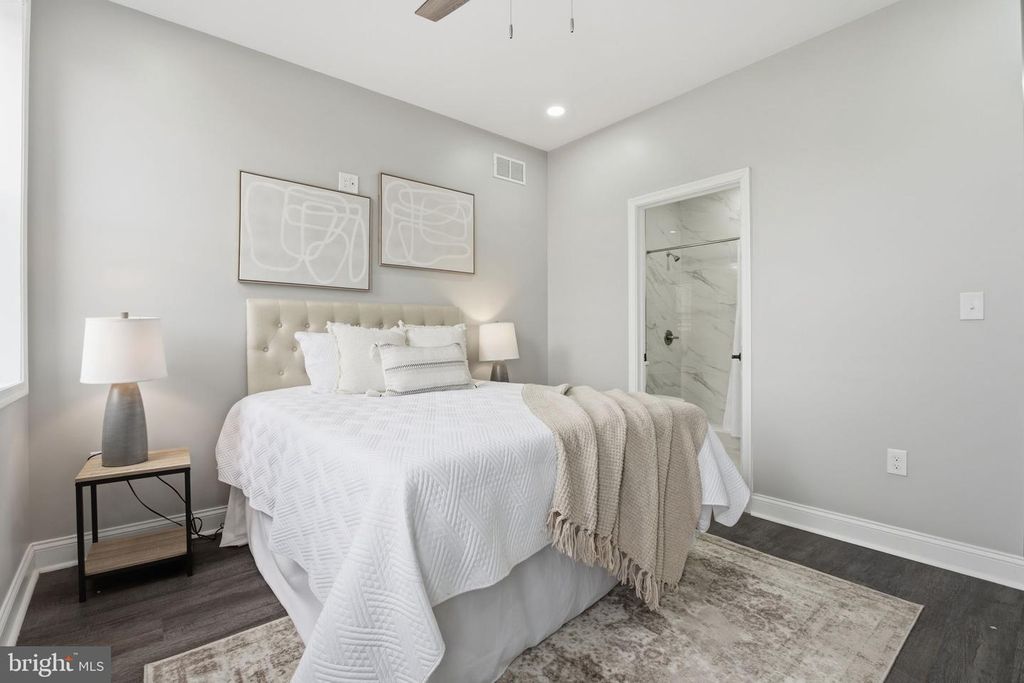 Image 15 of property listing at 1708 E FEDERAL ST, Baltimore, MD 21213