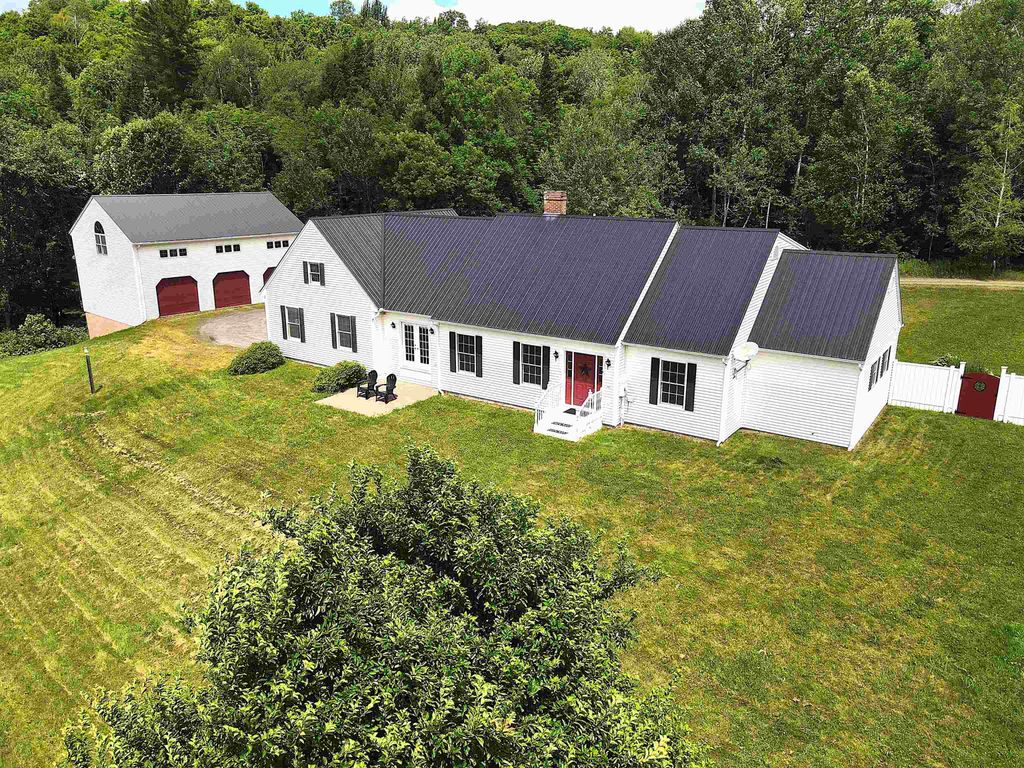 2464 Spaulding Road, St. Johnsbury, VT 05819