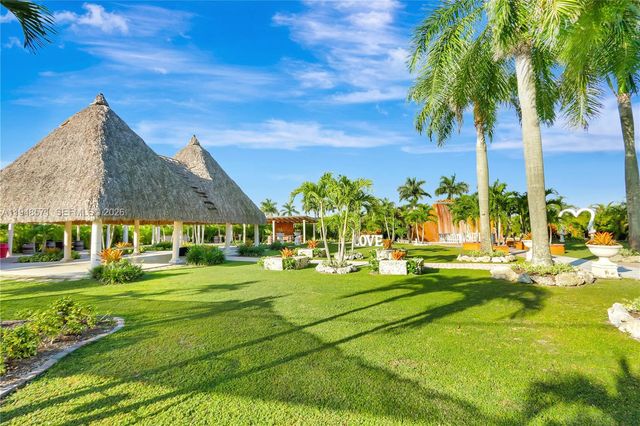 20455 SW 154th Ave, Miami, FL 33187