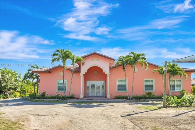 20455 SW 154th Ave, Miami, FL 33187