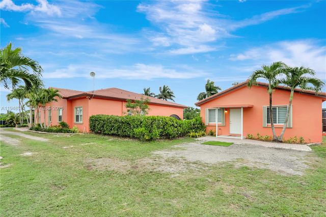 20455 SW 154th Ave, Miami, FL 33187