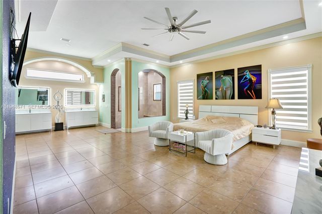 20455 SW 154th Ave, Miami, FL 33187