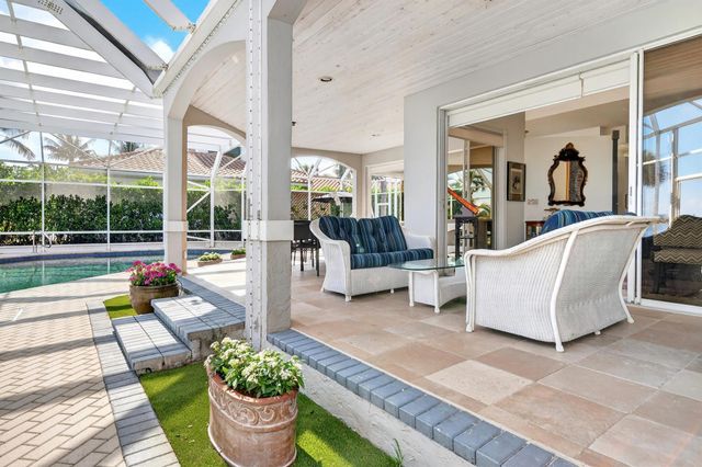 6 Cloister Circle, West Palm Beach, FL 33401