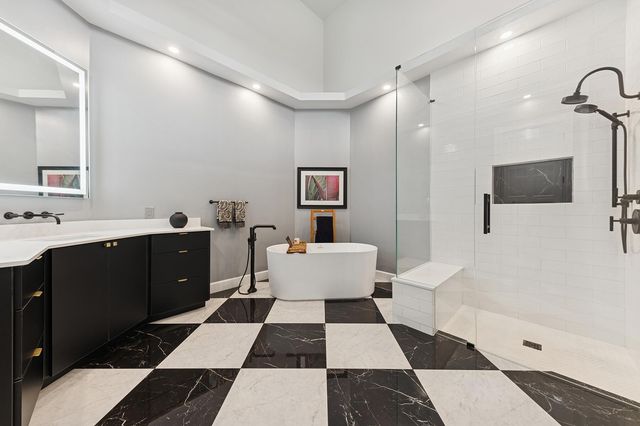 6 Cloister Circle, West Palm Beach, FL 33401