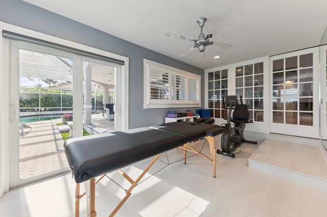 6 Cloister Circle, West Palm Beach, FL 33401