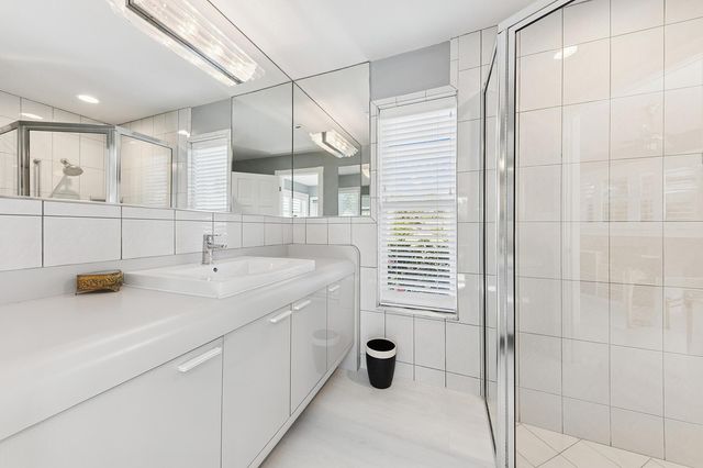 6 Cloister Circle, West Palm Beach, FL 33401