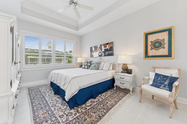 6 Cloister Circle, West Palm Beach, FL 33401