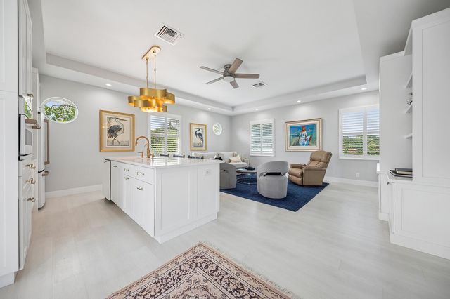 6 Cloister Circle, West Palm Beach, FL 33401