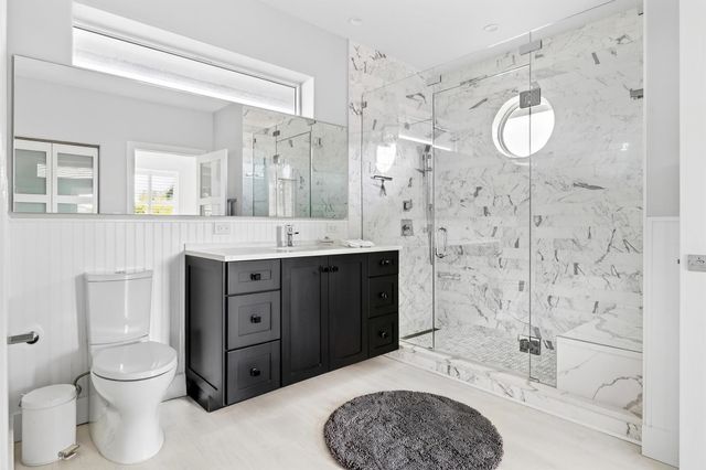 6 Cloister Circle, West Palm Beach, FL 33401