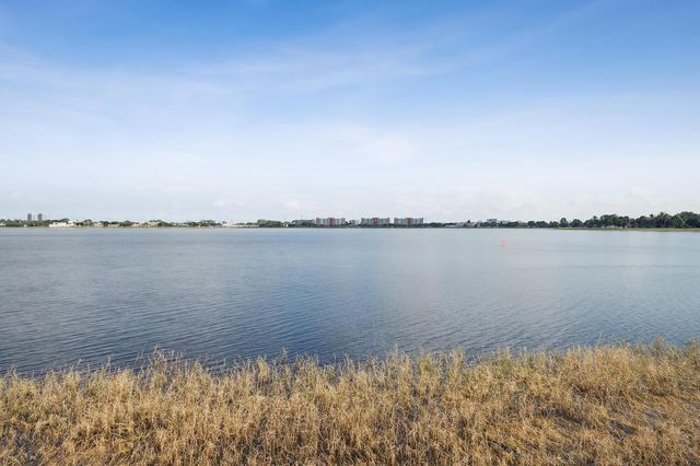 6 Cloister Circle, West Palm Beach, FL 33401