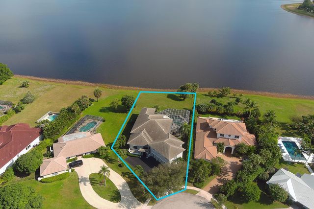 6 Cloister Circle, West Palm Beach, FL 33401