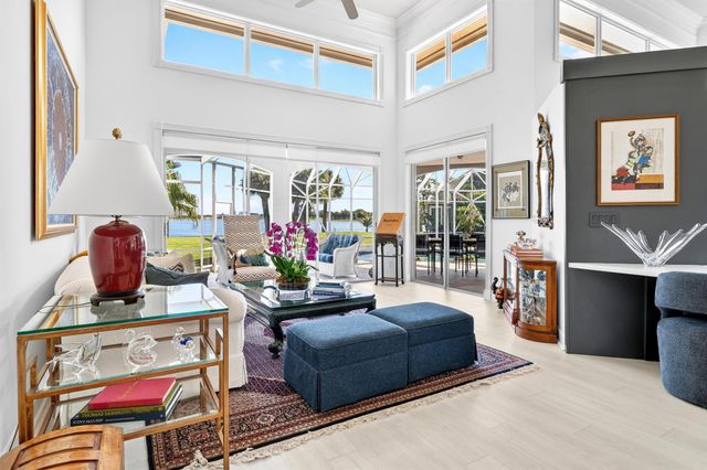 6 Cloister Circle, West Palm Beach, FL 33401