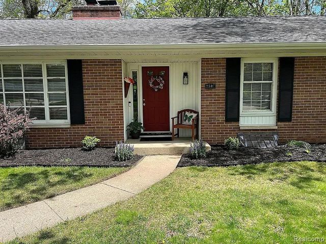2507 Carlyle Drive, Kalamazoo, MI 49008