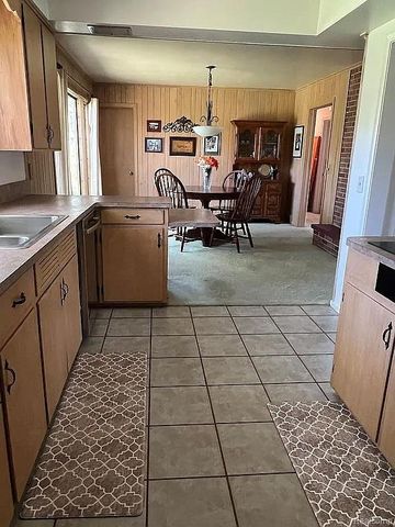 2507 Carlyle Drive, Kalamazoo, MI 49008
