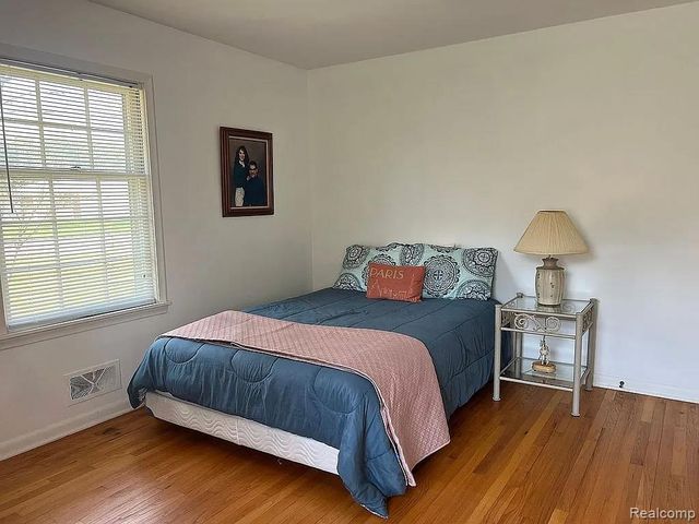 2507 Carlyle Drive, Kalamazoo, MI 49008