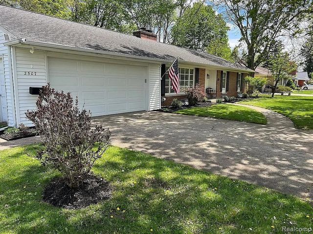 2507 Carlyle Drive, Kalamazoo, MI 49008
