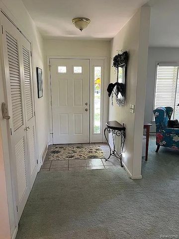 2507 Carlyle Drive, Kalamazoo, MI 49008